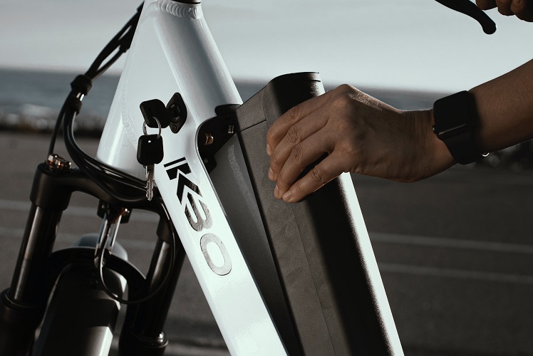 Em 2023, uma pesquisa da Aliança Bike mostrou que mais de 44 mil e-bikes foram produzidas ou importadas no Brasil em 2022, com projeção de 53 mil em 2023.