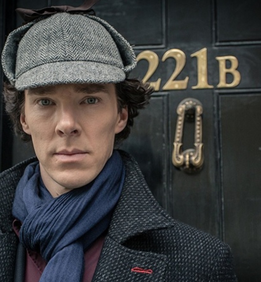 Ao longo da história, vários atores encarnaram o detetive londrino, famoso pela perspicácia, capaz de perceber cada sutileza nos fatos e nas pessoas, levando à solução de mistérios intrincados e difíceis de desvendar. Veja alguns atores que viveram no cinema ou na TV esses personagem cuja astúcia é a grande arma. 
