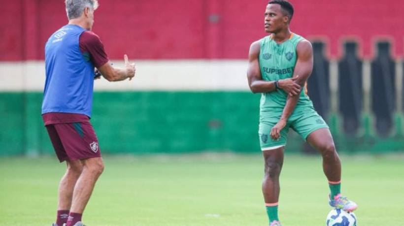 Após perder por 2 a 0 para o Botafogo, técnico Renato Gaúcho fará trocas na equipe para jogo desta terça (29) pela Copa do Brasil