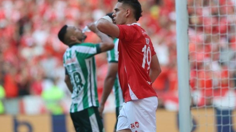 Se confirmar a contusão de Borré, Colorado contará apenas com Valencia como centroavante e abriria a possibilidade para uma improvisação