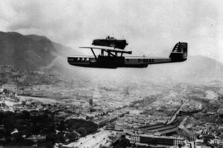 Após os primeiros anos dedicados a voos dentro do Rio de Grande do Sul, a Varig deu uma guinada na década de 1940 que a transformaria em uma companhia aérea de relevância internacional. 
