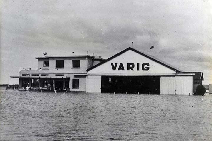 O dia 7 de maio de 1927 é um marco na história da aviação brasileira. Nessa data foi criada oficialmente a Varig (Viação Aérea Rio-Grandense). 

