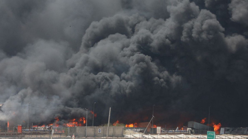 A explosão, que foi ouvida a dezenas de quilômetros de distância, aconteceu no sábado em um dos cais do porto de Shahid Rajai