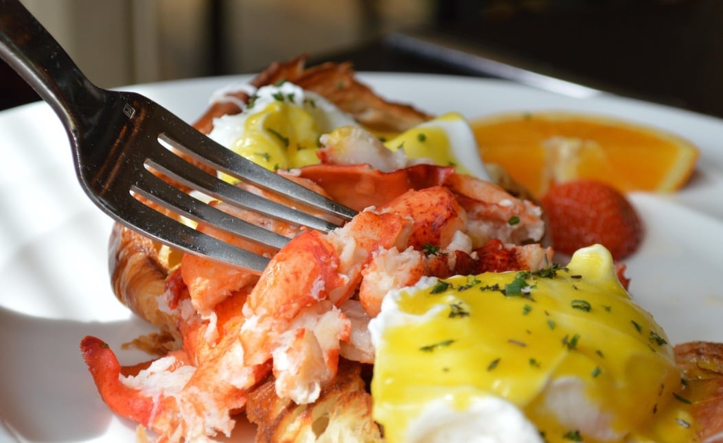 Ele pode ser cozido sem sal, sem casca e sem óleo, assim como contém aproximadamente 80 calorias em 100g. No entanto, quando é preparado com outros ingredientes, como leite de coco ou azeite de dendê, aumenta-se consideravelmente a quantidade de calorias.