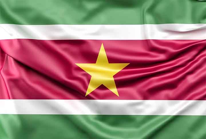 Suriname - O nome Suriname tem origem no termo indígena Surnam, que era usado pelos povos nativos para se referir à região.