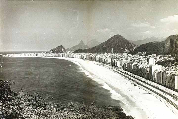 Historiadores relatam que a Igrejinha de Copacabana, que batizou o bairro e a praia., foi construída por pescadores no início do século XVIII em homenagem a Nossa Senhora de Copacabana.