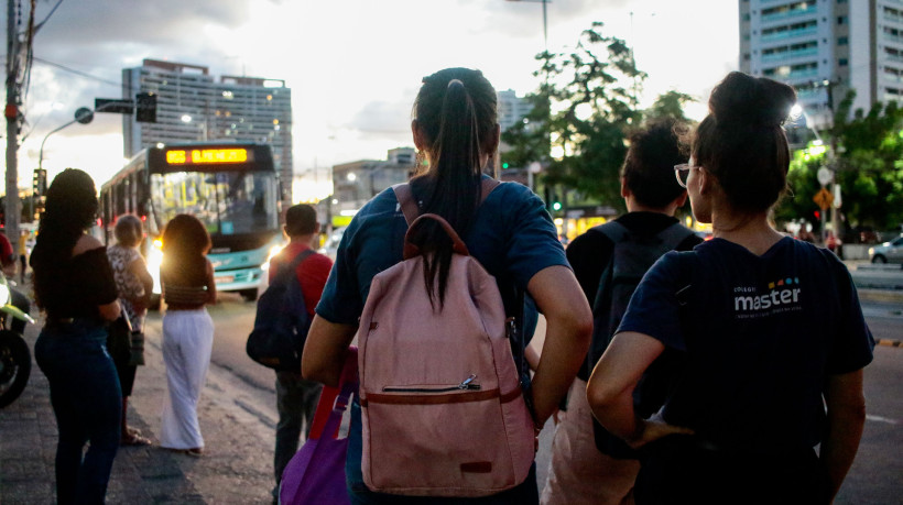 Imagem de apoio ilustrativo. Prefeito de Fortaleza anuncia transporte coletivo gratuito para que os estudantes possam se deslocar e fazer a prova do Enem