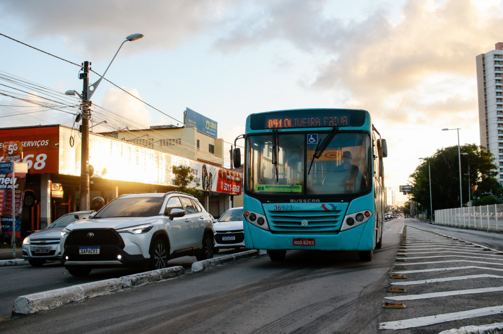 ￼A EMPRESA de ônibus era identificada pelo prefixo 36