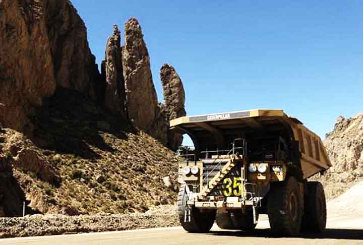 O Princípio Empresarial que guia a Sumitomo, baseado em filosofias japonesas, incentiva seus empregados a manterem um equilíbrio harmônico entre o individuo, o país e a sociedade como a chave para uma atividade de sucesso.