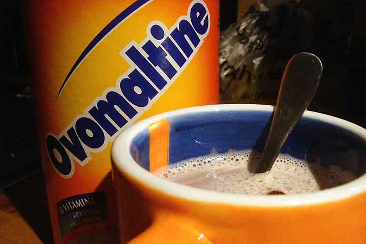 Ela mantém a saúde dos olhos por conter luteína e zeaxantina, carotenoides presentes na retina que protegem os olhos contra os danos causados pelos radicais livres 