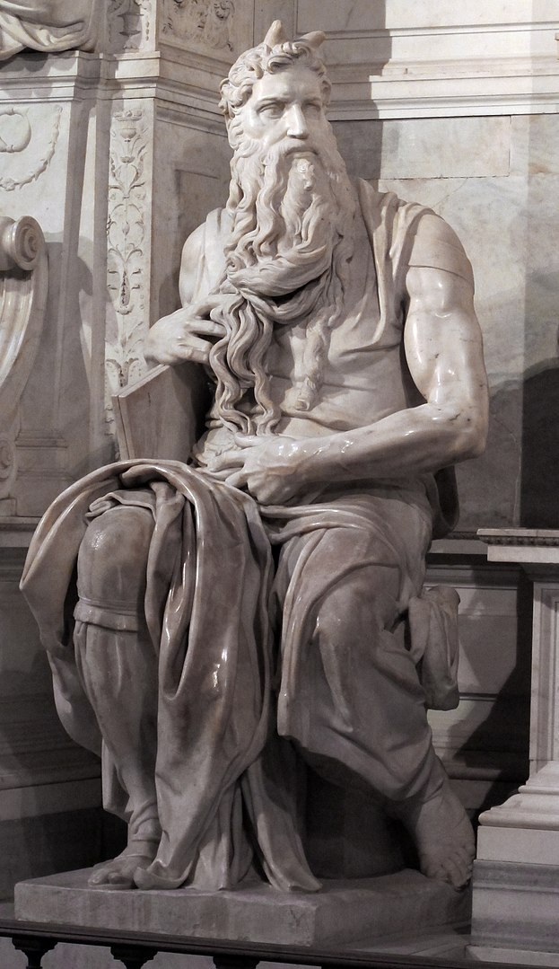 Moisés é uma das principais obras de Michelangelo. Esculpida em mármore entre 1513 e 1515, tem tamanha perfeição que, ao ser concluída, Michelangelo perguntou à estátua: Por que não falas? 