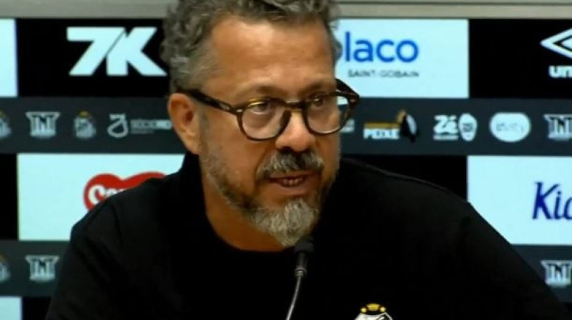 Peixe fica apenas no empate com o CRB nesta quinta-feira (1), na Vila Belmiro, pela Copa do Brasil; torcida protestou após a partida 