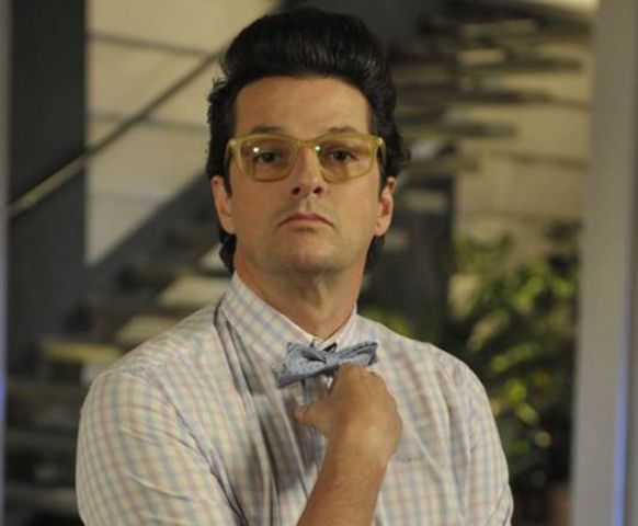 É muito improvável que uma novela depois vire um filme. Por uma questão simples: o tempo. No entanto, o personagem Crô, de Fina Estampa (2011) fez tanto sucesso (ao contrário da novela) que depois virou um longa-metragem nos cinemas. 