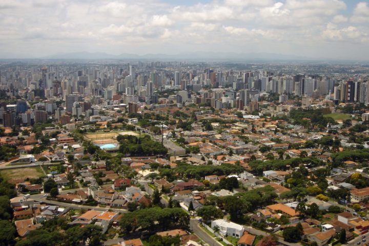 A nova tecnologia já está sendo utilizada em duas das principais cidades do Brasil: Curitiba, capital paranaense,  e São Paulo.