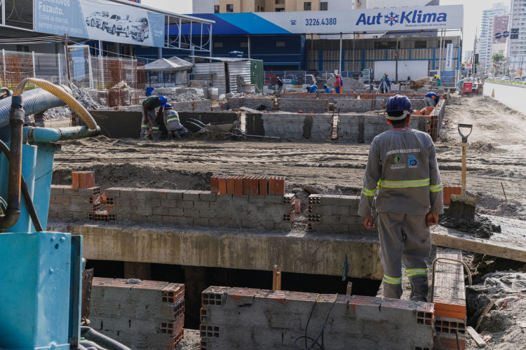 FORTALEZA-CE, BRASIL, 02-05-2025: Heráclito Graça foi liberada, mas Praça Bárbara de Alencar continua em obras. (Foto: Fernanda Barros/ O Povo)