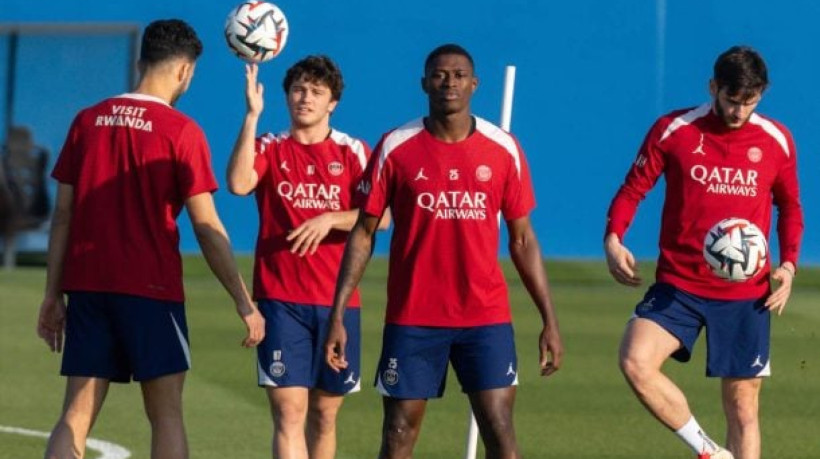 Equipes se enfrentam em partida válida pela 32ª rodada do Campeonato Francês
