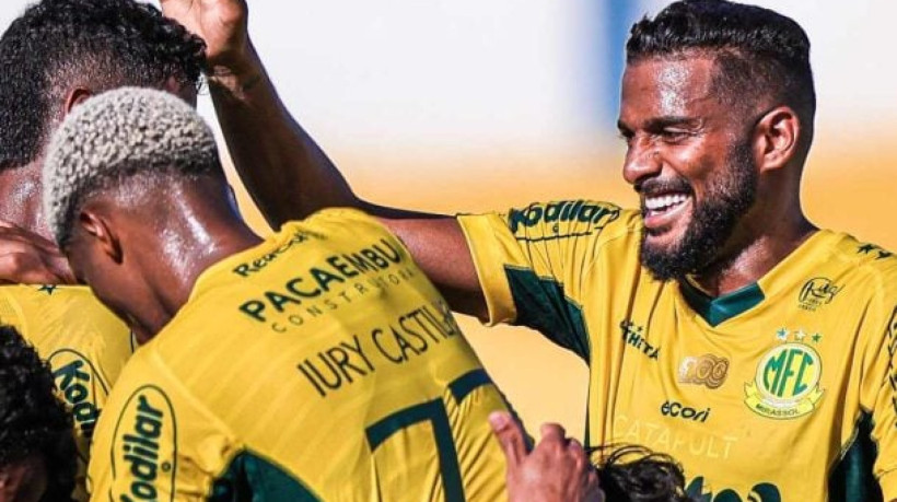 Lateral-esquerdo é um dos melhores jogadores na atual temporada e já marcou quatro gols no Brasileirão de 2025