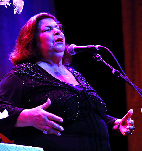 O Brasil pede uma grande cantora, uma das maiores intérpretes que o Brasil já viu, de sentimento, de tudo. Estamos todos realmente muito tristes, mas ela passou nove meses de sofrimento intenso dentro de hospital, disse o irmão.