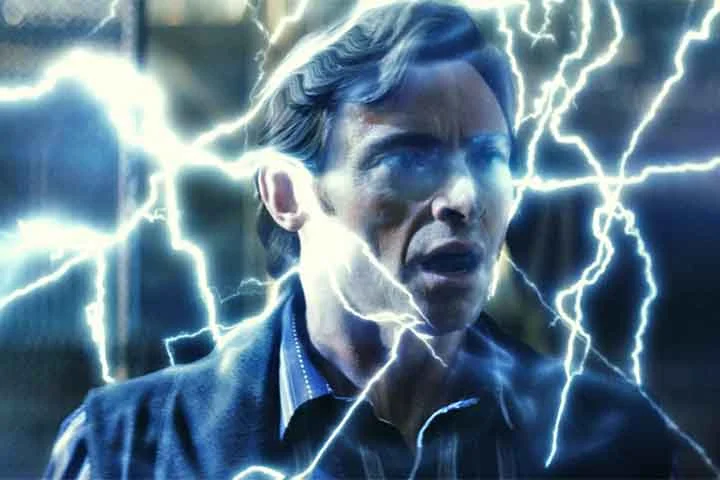 Com direção de Christopher Nolan, O Grande Truque (2006), disponível no Disney+, acompanha dois mágicos rivais no fim do século XIX, que usam ciência e ilusão para superar um ao outro.