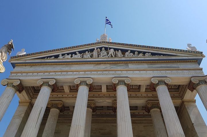 Essa academia foi destruída pelo ditador romano Sula, em 86 a.C. 