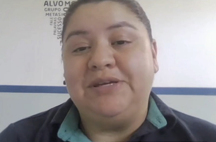 Me disseram que a caminhonete passou devagar na sequência porque viu o cabo no chão, e tentou alertar o caminhoneiro, disse Keli.