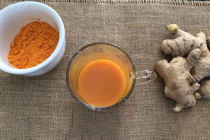 Os compostos bioativos são nutrientes que promovem a saúde. Eles incluem vitaminas e minerais comuns, bem como compostos, como polifenóis e óleos voláteis. Os curcuminóides, como a curcumina, são o maior grupo de compostos bioativos encontrados no chá de cúrcuma