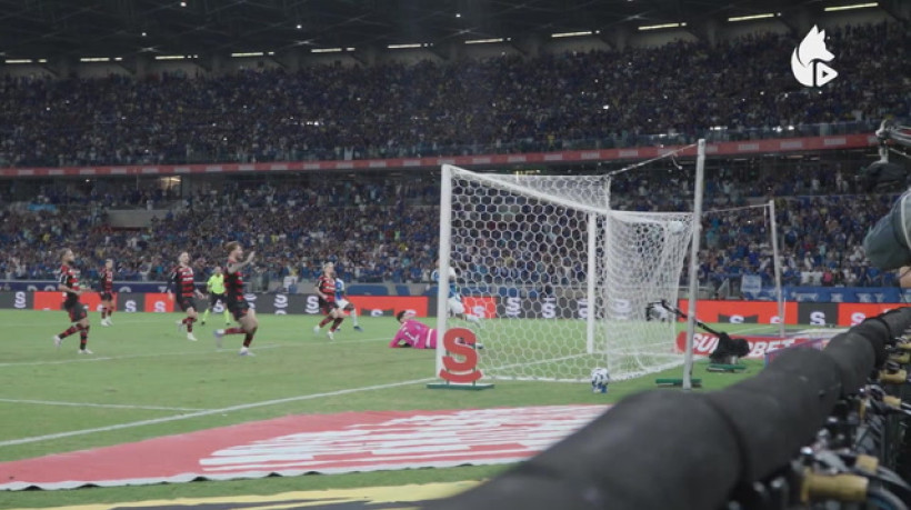 Cruzeiro vence o Flamengo com gol de Gabi no último lance; veja lances