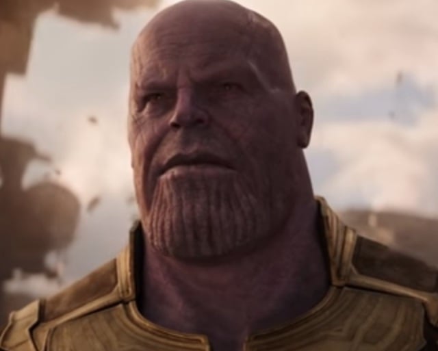 São vários os poderes deste vilão, sendo os principais a força sobre-humana, disparos de raios de energia e sua habilidade natural de criar estratégias eficientes de combate. São poucos os heróis que consegue incomodá-lo em um confronto. 