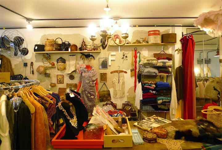 Afinal, pesquisas descobriram que as vestimentas podem abrigar muitos patógenos infecciosos. Inclusive, germes como Staphylococcus aureus (que causa infecções na pele e no sangue), bactérias como Salmonella, E coli, norovírus, rotavírus e fungos.