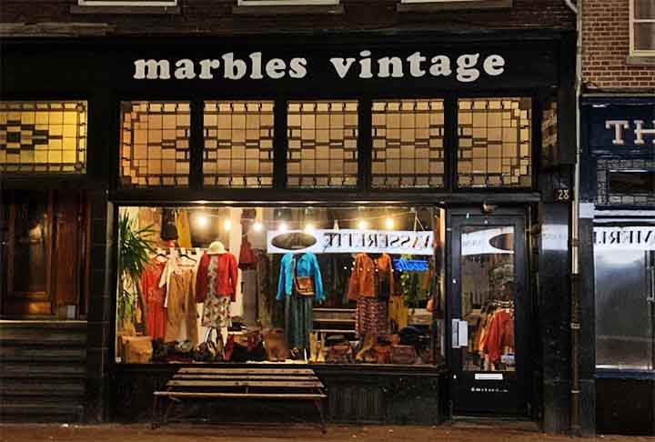 Estar ciente dos riscos associados e adotar práticas de desinfecção pode proporcionar uma experiência mais segura e saudável ao explorar o mundo das roupas de brechó.