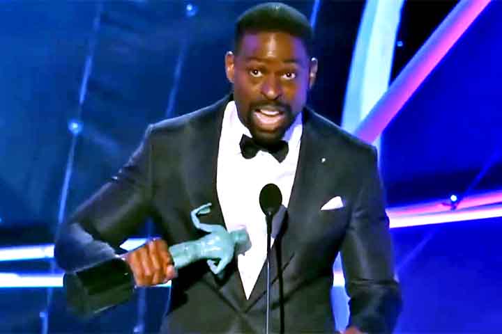 Com prestígio em alta em Hollywood, Sterling K. Brown apresentou ao lado de Ana de Armas o prêmio de Melhor Curta-Metragem em Live Action no Oscar 2025, no Dolby Theater, em Los Angeles. 
