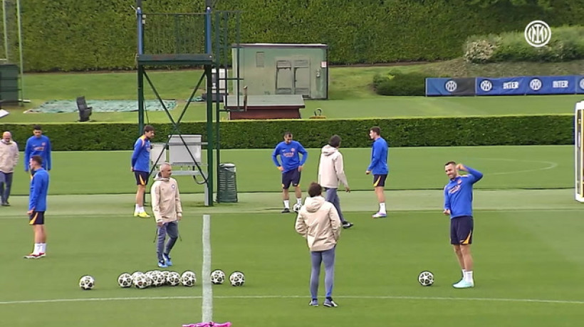 Inter de Milão finaliza preparação para enfrentar o Barcelona
