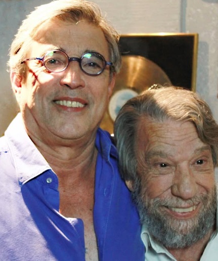 A colaboração com o letrista Victor Martins resultou em várias de suas canções mais emblemáticas, combinando melodias sofisticadas com letras profundas. Em 1991, eles chegaram a fundar uma gravadora chamada Velas. 
