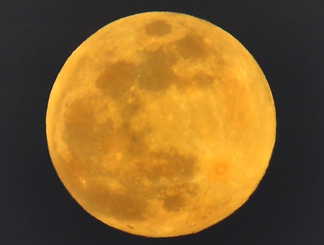 A NASA quer enviar astronautas de volta à Lua até o fim de 2025. 