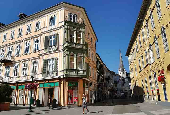 Bad Ischl - Essa é uma charmosa cidade termal localizada no estado da Alta Áustria, famosa por suas águas termais e seu papel na história da monarquia austro-húngara.
