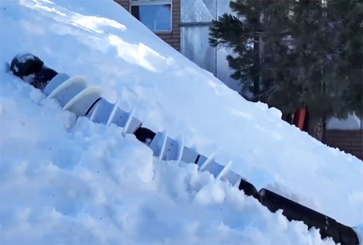 Testes mostraram que o robô-cobra é capaz de percorrer diversos tipos de terreno, com várias características, inclusive penhascos íngremes e crateras inacessíveis aos outros robôs. 