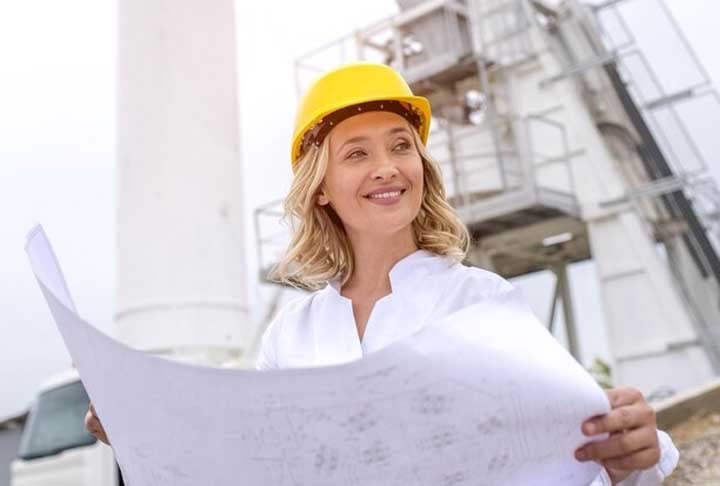 10. Engenheiro civil - Acompanhando o crescimento do país, os profissionais da construção continuam com alta empregabilidade. A formação recomendada é: Graduação em Engenharia Civil.