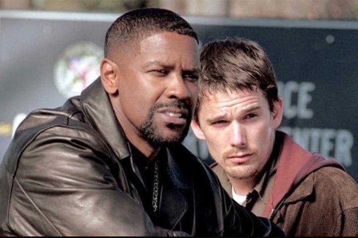 Ele também conquistou o Oscar de Melhor Ator por seu papel no filme Dia de Treinamento (2001), onde contracenou com Ethan Hawke.
