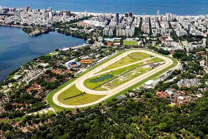 10º) Gávea, Rio de Janeiro: O bairro da Gávea, no Rio de Janeiro, ocupa a décima posição na lista, com o metro quadrado custando em média R$ 17.942.