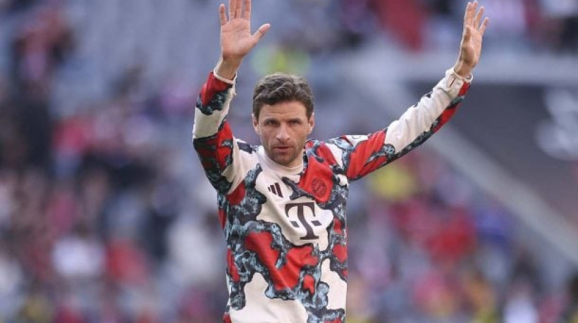 A despedida do ídolo coincide com o 34º título do Campeonato Alemão conquistado pelo clube no último final de semana