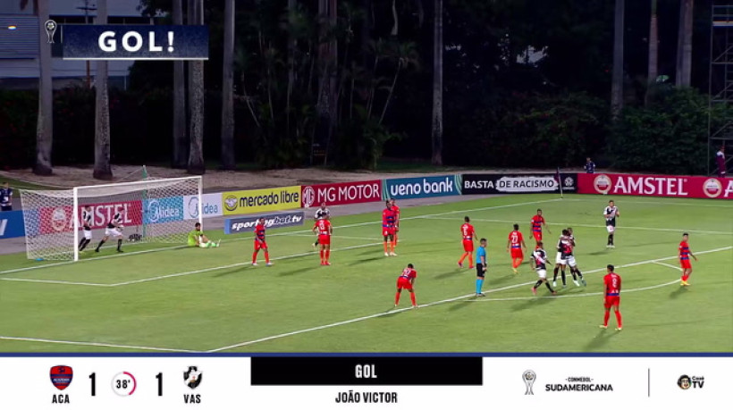 João Victor cabeceia com estilo e empata jogo para Vasco na CONMEBOL Sudamericana