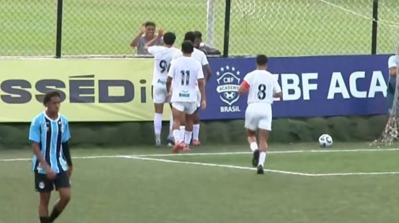 Equipes se enfrentaram no Rei Pelé pela 9° rodada da competição; Gols do jogo foram marcados por Luca Meirelles e Robinho Jr