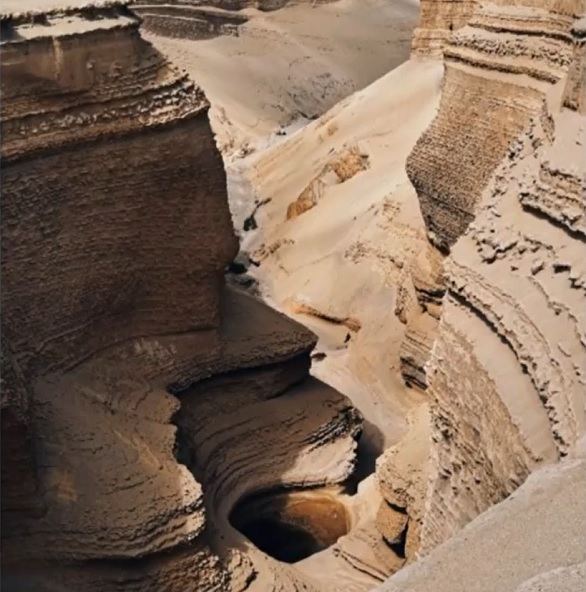 O nome Cânion dos Perdidos carrega consigo uma aura de mistério. Segundo a lenda local, o lugar serviu de refúgio para um grupo de incas durante a conquista espanhola. Acredita-se que eles esconderam tesouros incalculáveis em seu interior.