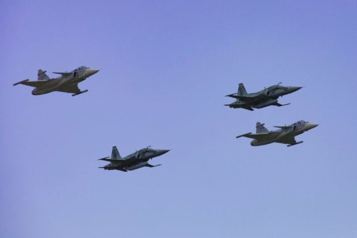 O episódio mostra uma ação precisa da força aérea do Brasil, que tem renome mundial.  Um estudo publicado pela “Global Fire Power”, feito para analisar o poderio das forças militares ao redor do mundo, classificou o Brasil como a 17ª maior força aérea do planeta, logo após a Grécia.