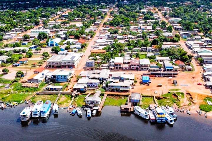 Uruará (PA) - 41,26 pontos -  Enfrenta altas taxas de desmatamento e conflitos fundiários. Infraestrutura de saúde e educação é deficiente. Economia depende majoritariamente da agricultura, mas com pouca valorização.