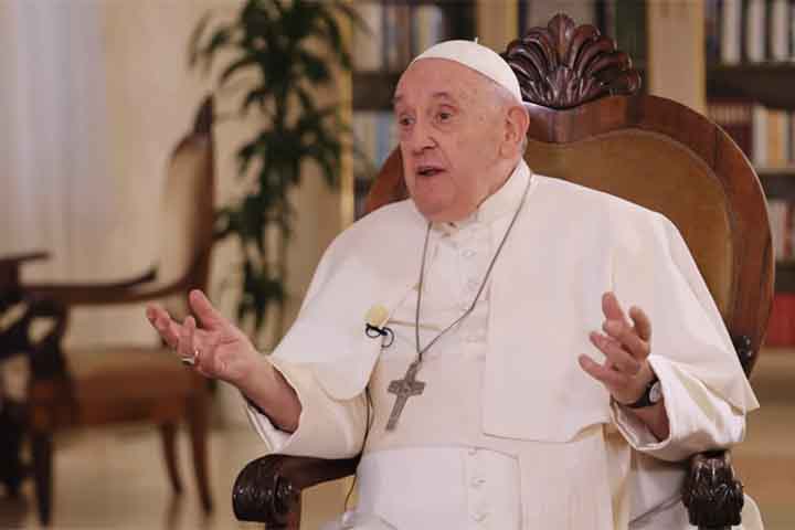 Em 2017, o Papa Francisco canonizou os irmãos Francisco Marto e Jacinta. Eles morreram aos 10 e 9 anos de idade, respectivamente, apenas três anos após as aparições. 
