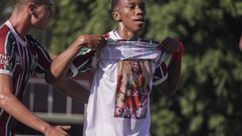 Marlon, de apenas 20 anos, celebra tento pelo Brasileirão Sub-20 com mensagem de luto pela perda da avó, há menos de uma semana