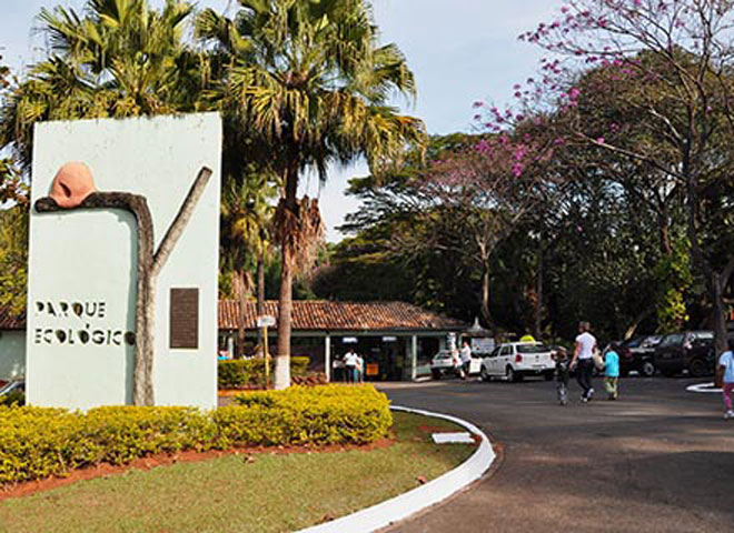 18ª – Americana (SP) - Localiza a Noroeste da capital do Estado, a cidade é impulsionada pelo setor têxtil e foi alvo de disputa de território entre Santa Bárbara D’Oeste e Campinas no início do século passado. O futuro promissor se reflete na atualidade e na qualidade de vida.