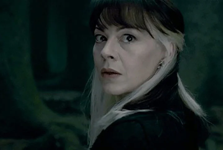Helen McCrory - A atriz viveu Narcisa Malfoy, mãe de Draco, personagem que protege o filho ao longo da saga e que, em Relíquias da Morte (2010), ajuda a manter Harry vivo durante um embate com Voldemort.