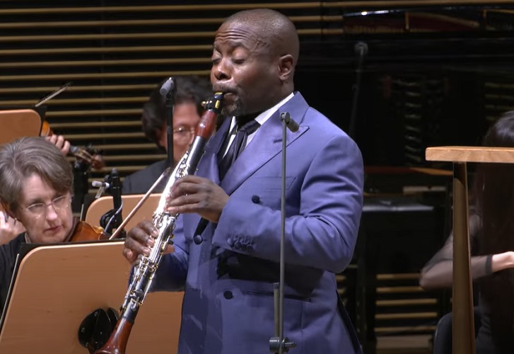 Reconhecida por sua abordagem inovadora, a Orquestra Filarmônica de Nova Iorque (New York Philharmonic) interpreta tanto obras clássicas quanto contemporâneas e realiza turnês internacionais.